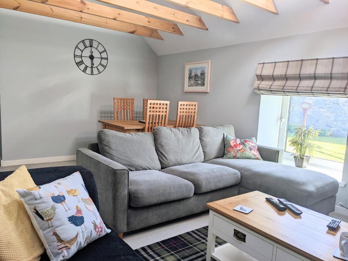 Ailnack Cottage -Cheerful Cottage With Secure Garden And Off Street Parking Sleeps 4 Tomintoul Exterior photo