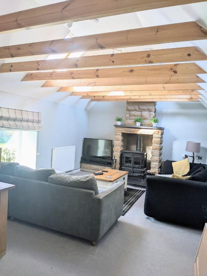 Ailnack Cottage -Cheerful Cottage With Secure Garden And Off Street Parking Sleeps 4 Tomintoul Exterior photo
