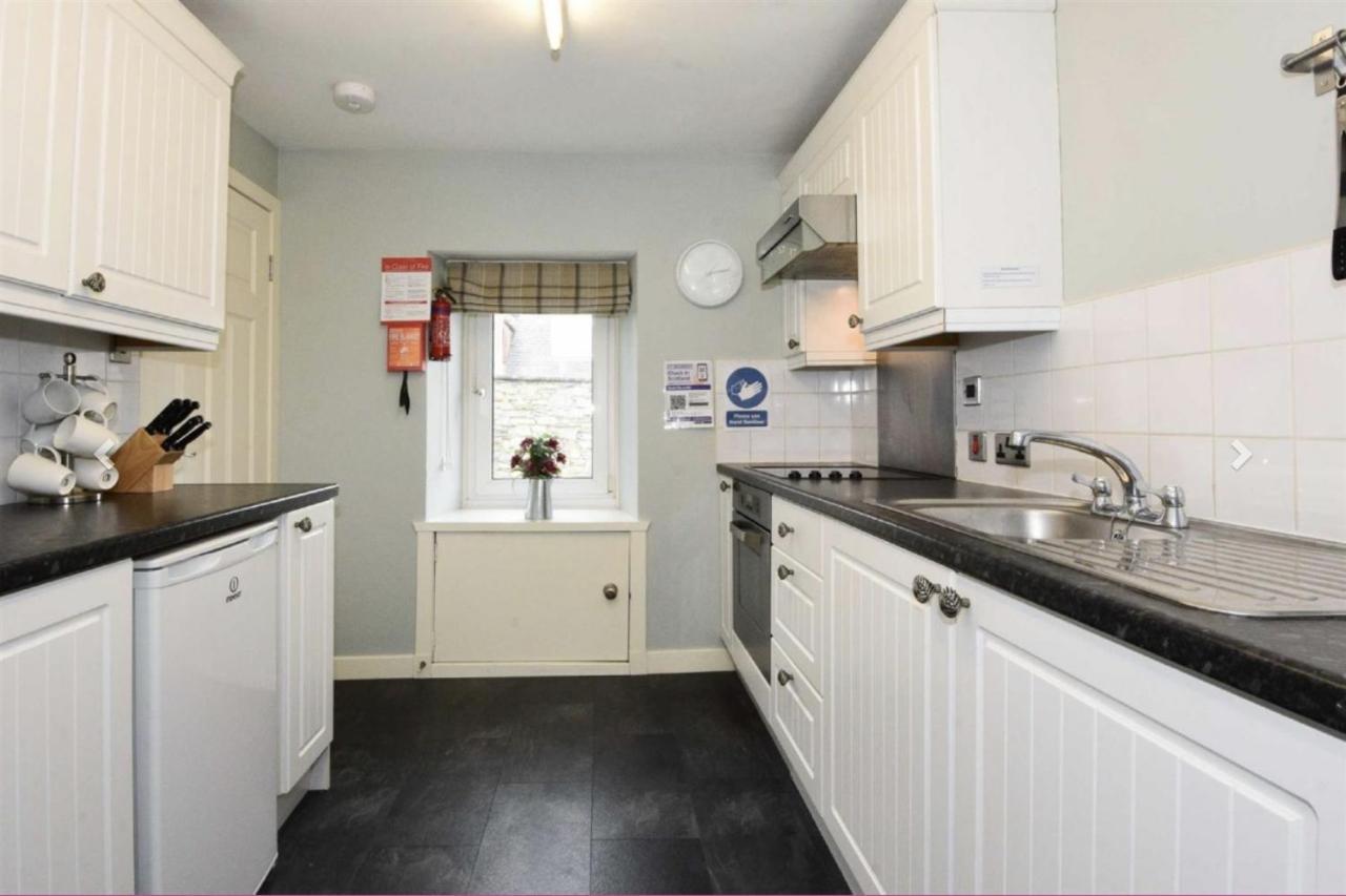 Ailnack Cottage -Cheerful Cottage With Secure Garden And Off Street Parking Sleeps 4 Tomintoul Exterior photo